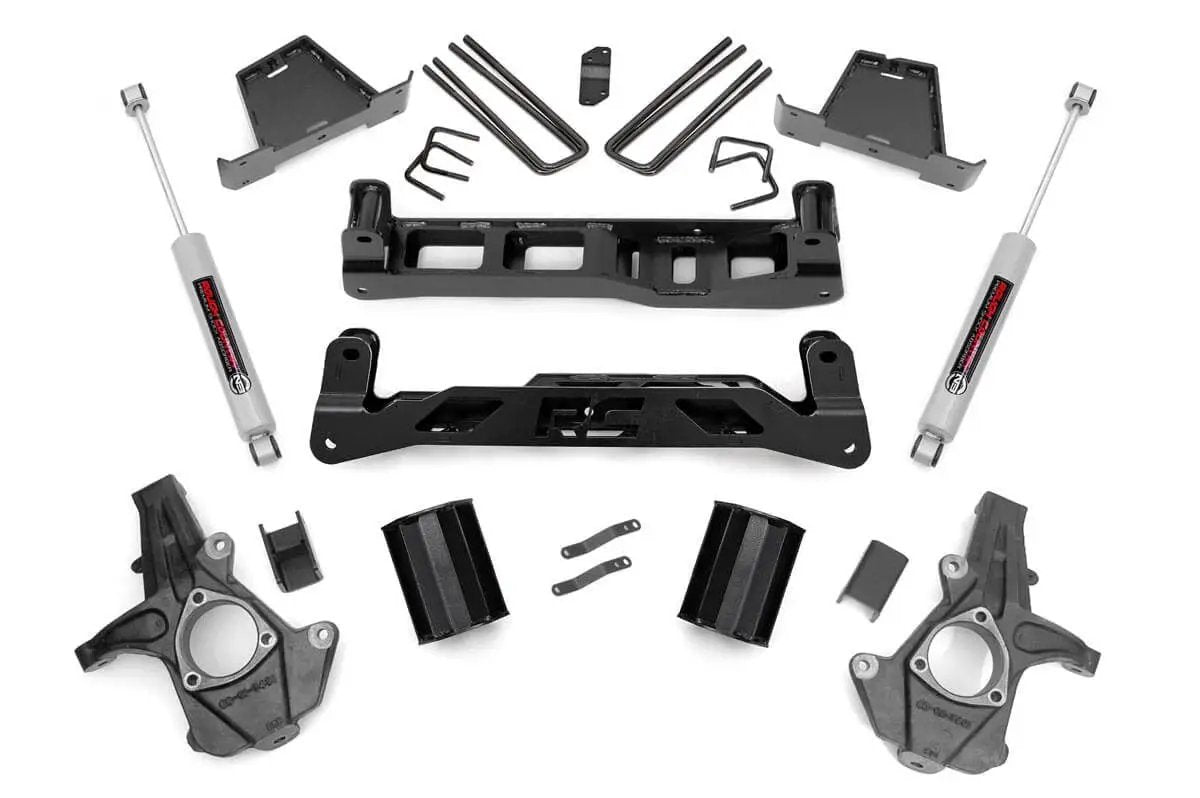 7.5 Inch Lift Kit | Chevy Silverado & GMC Sierra 1500 2WD (2007-2013) by Rough Country