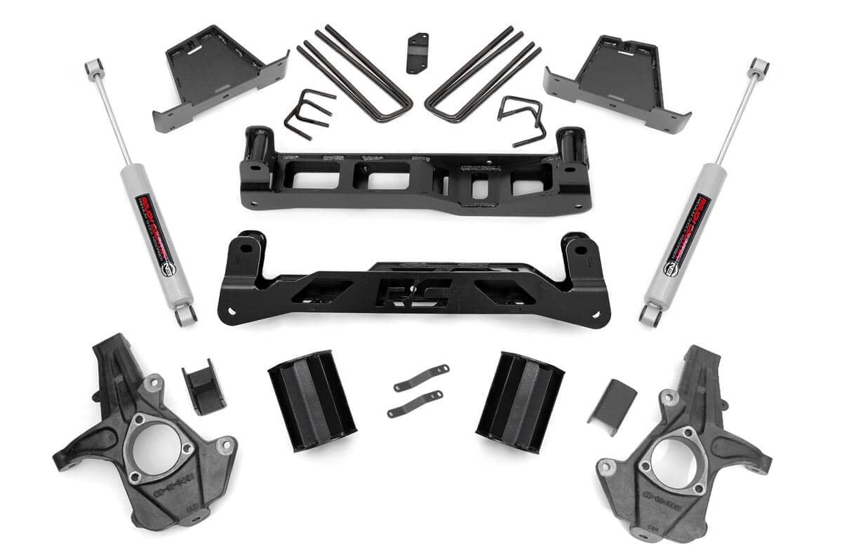 7.5 Inch Lift Kit | Chevy Silverado & GMC Sierra 1500 2WD (2007-2013) by Rough Country