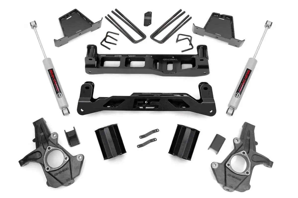 7.5 Inch Lift Kit | Chevy Silverado & GMC Sierra 1500 2WD (2007-2013) by Rough Country