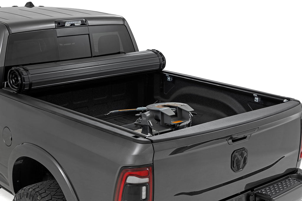 Hard Roll Up Bed Cover | 6'4" Bed | Ram 1500 (09-18)/2500 (09-26) by Rough Country