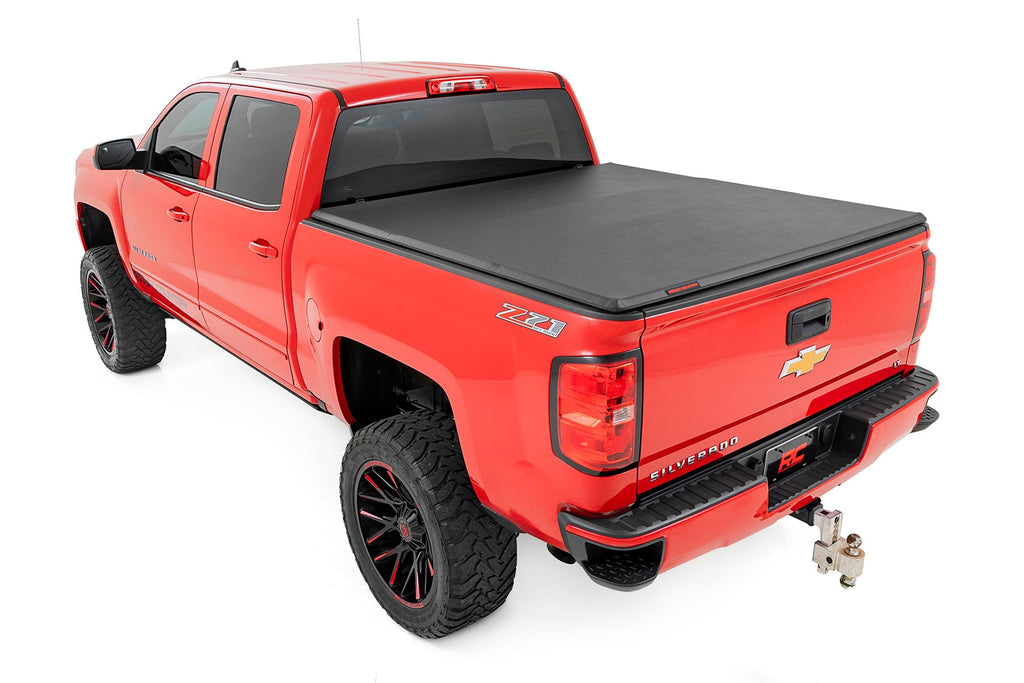 Soft Tri-Fold Bed Cover | 5'9" Bed | Chevy/GMC 1500 (14-18 & Classic) by Rough Country