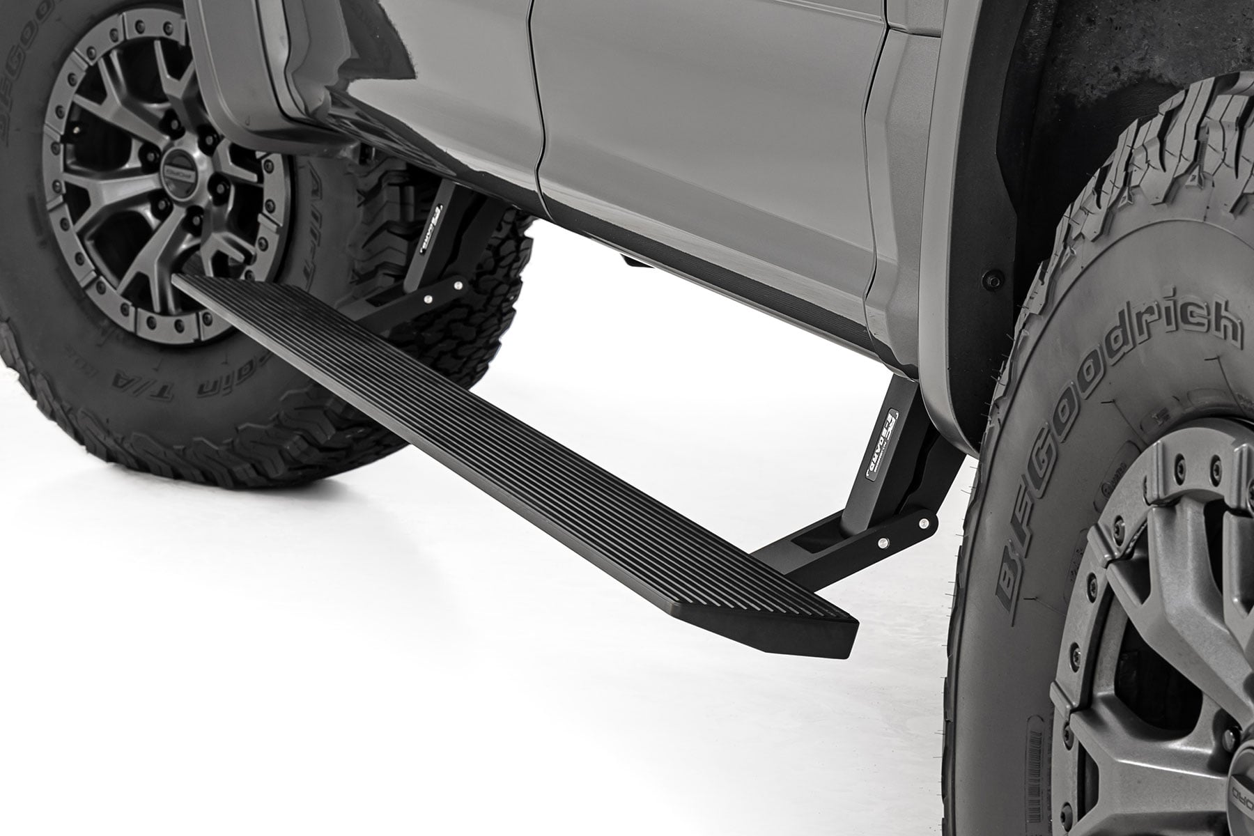 Power Running Boards | Dual Electric Motor | Crew Cab | Ford F-150/Lightning/F-250/F-350/Raptor (15-26) by Rough Country