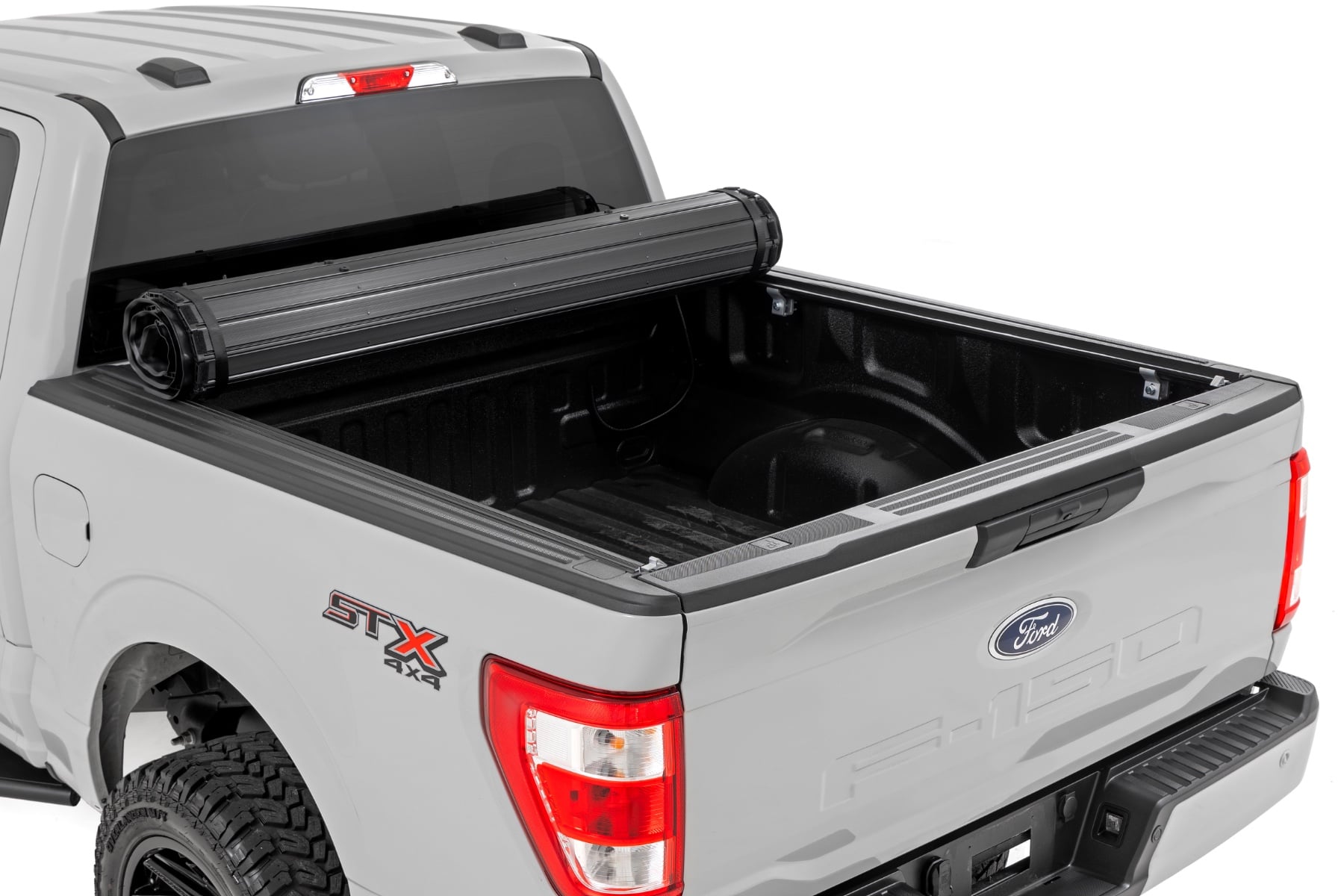 Hard Roll Up Bed Cover | 5'7" Bed | Ford F-150 (15-26)/F-150 Lightning (22-26) by Rough Country