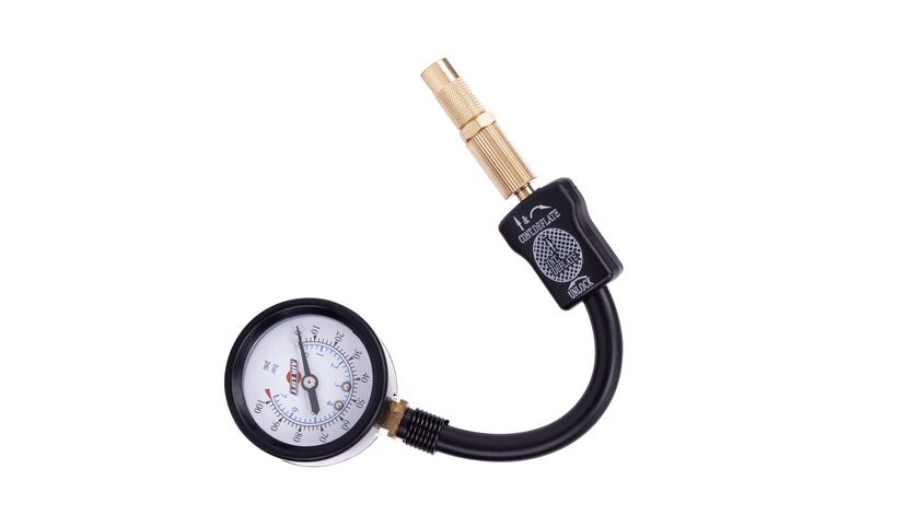 Air Lift’s Analog Air Pressure Gauge by Air Lift
