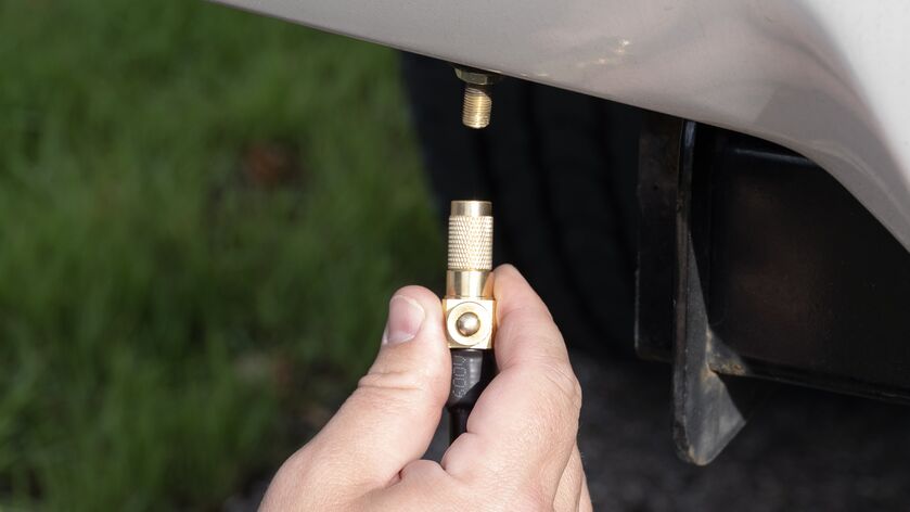 Air Lift Digital Portable Compressor with 7-way Adapter by Air Lift