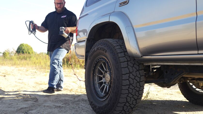 Air Lift Digital Portable Compressor with 7-way Adapter by Air Lift