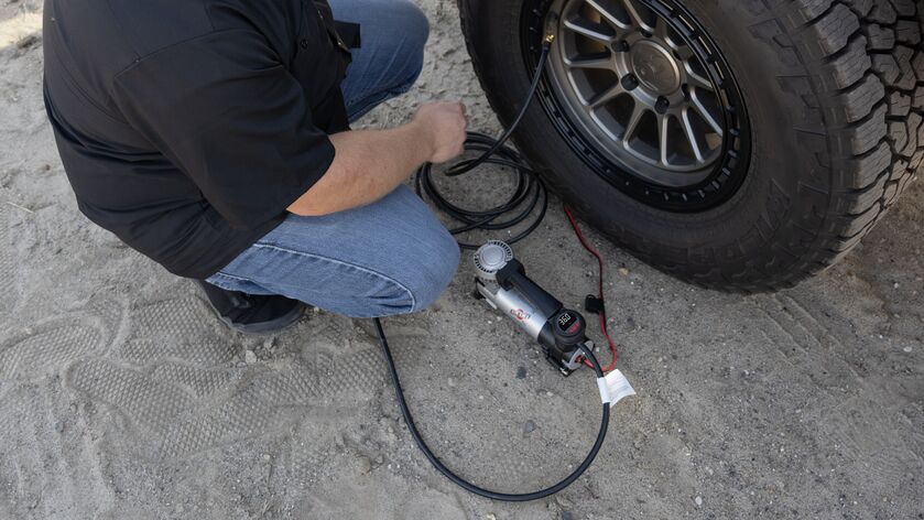 Air Lift Digital Portable Compressor with 7-way Adapter by Air Lift