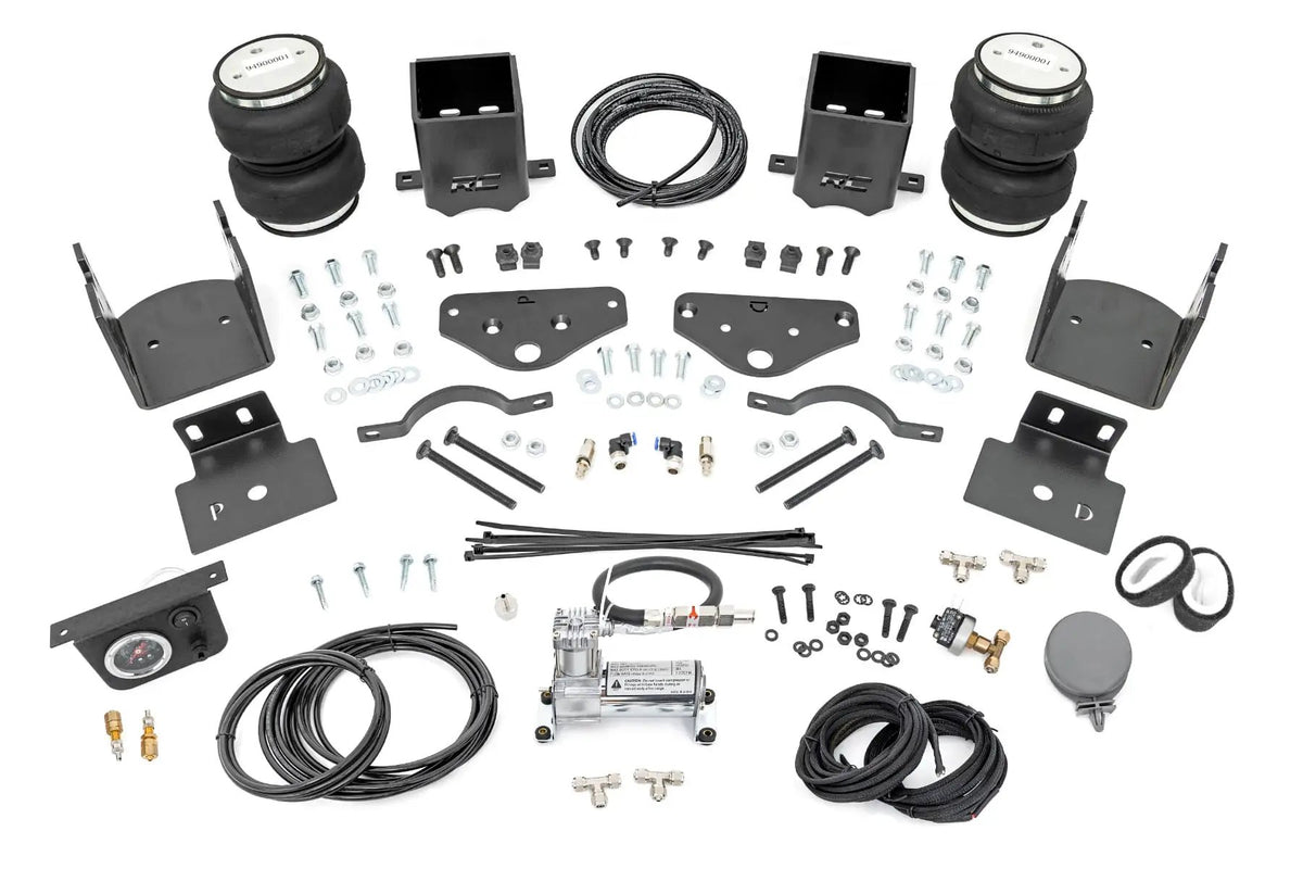 Air Spring Kit w/compressor | Ford F-250/F-350 Super Duty 4WD (2017-2022) by Rough Country