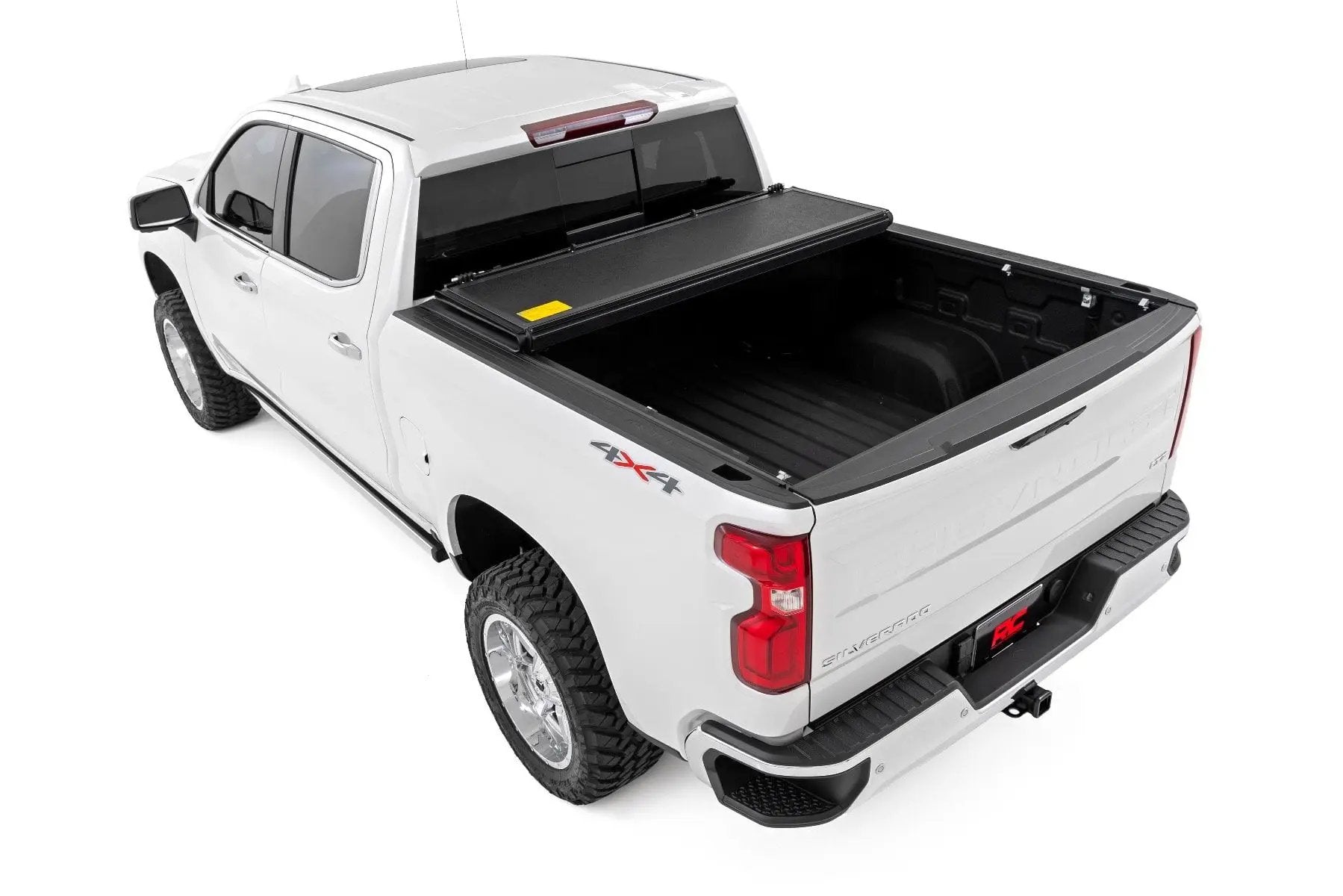 Hard Low Profile Bed Cover | 6'7" Bed | Chevy/GMC Sierra 1500 (19-26)/Silverado 1500 (19-26) by Rough Country