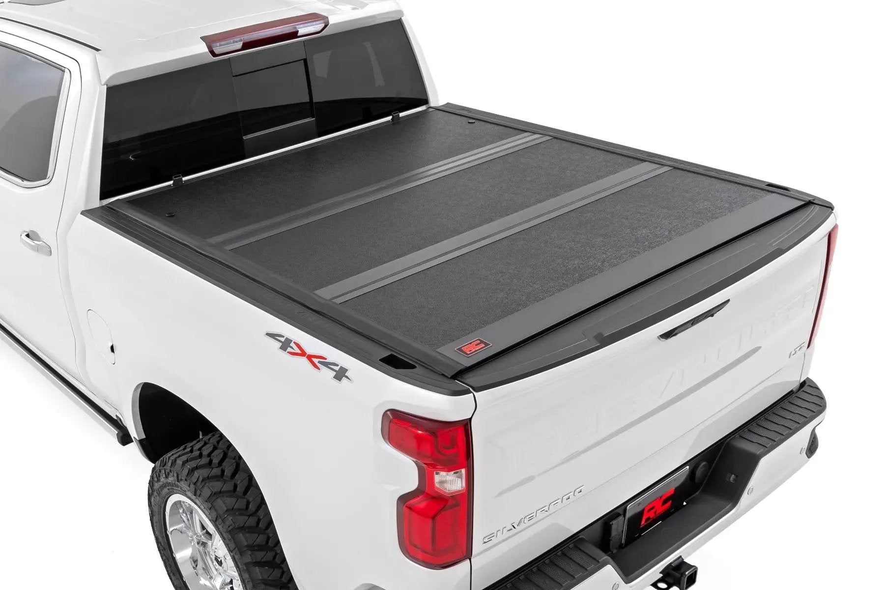 Hard Low Profile Bed Cover | 6'7" Bed | Chevy/GMC Sierra 1500 (19-26)/Silverado 1500 (19-26) by Rough Country