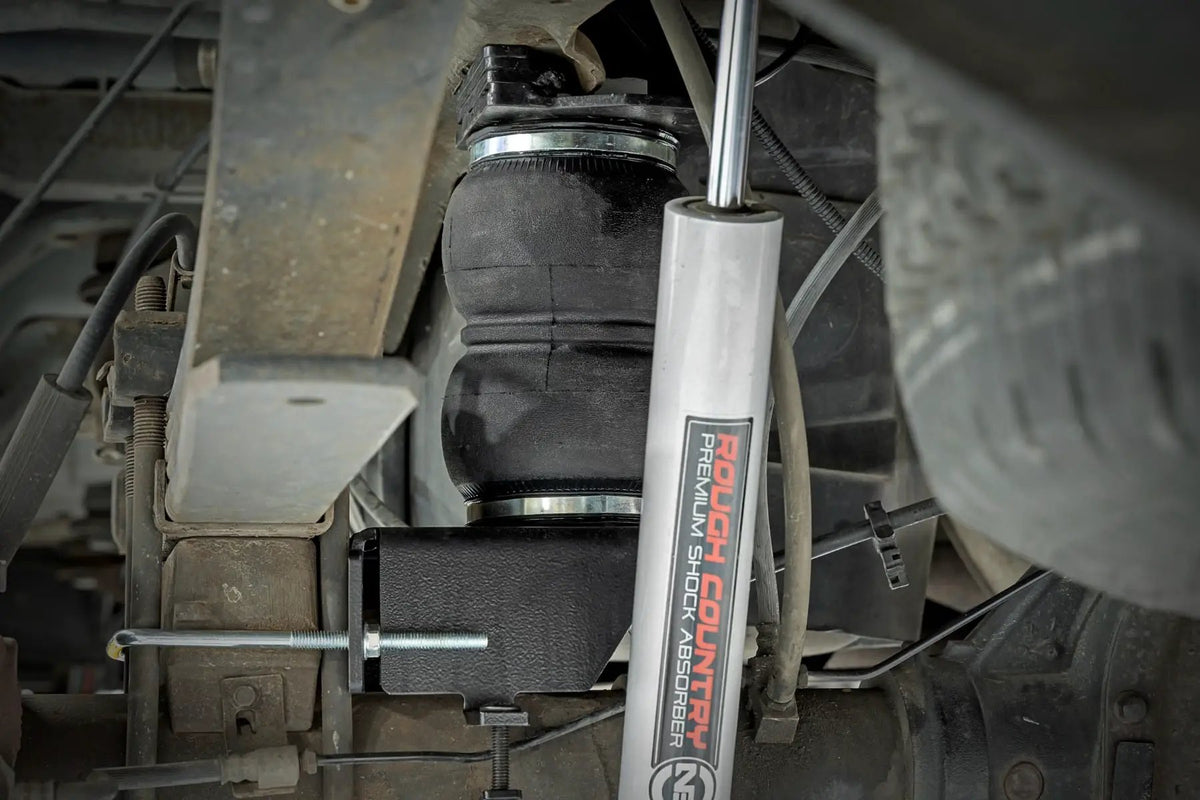 Air Spring Kit | 3-6" Lifts | Ford F-250/F-350 Super Duty 4WD (2005-2016) by Rough Country