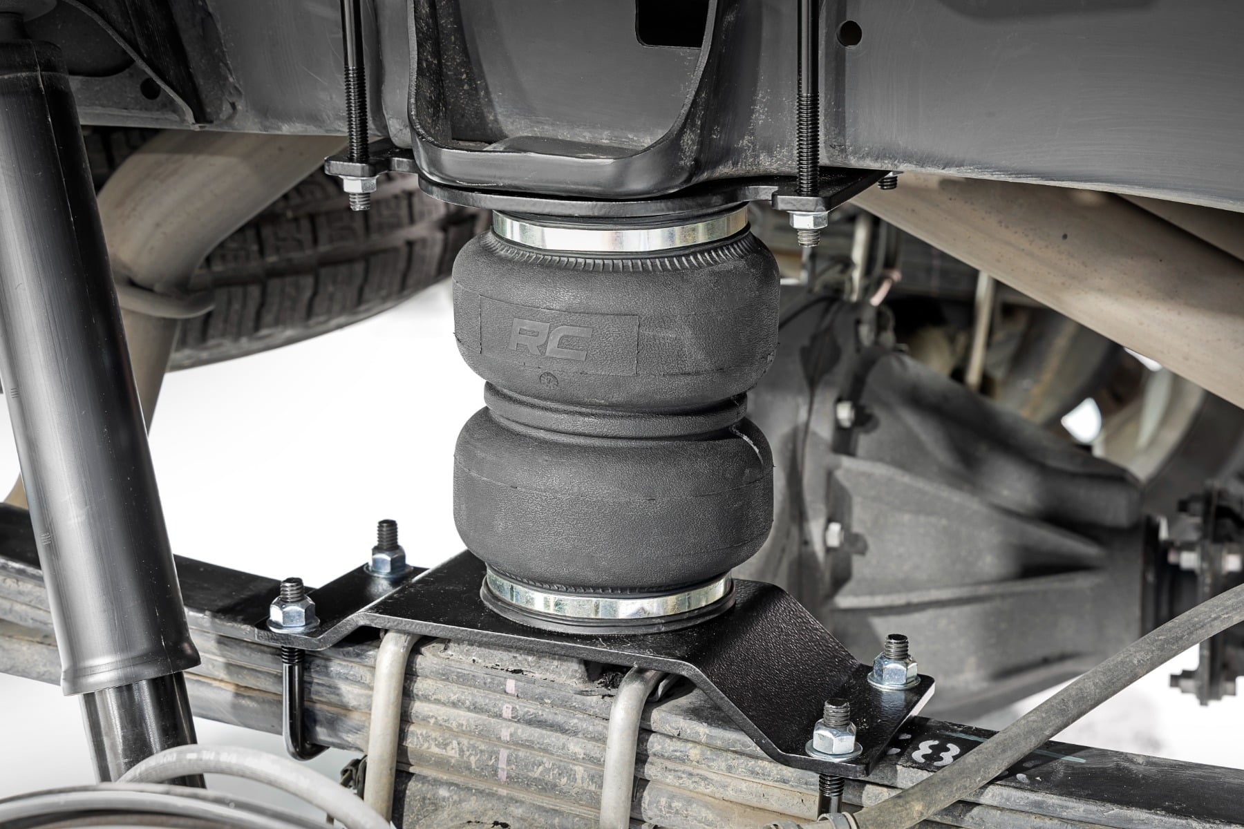Air Spring Kit | 0-6" Lifts | Toyota Tundra 2WD/4WD (2007-2021) by Rough Country