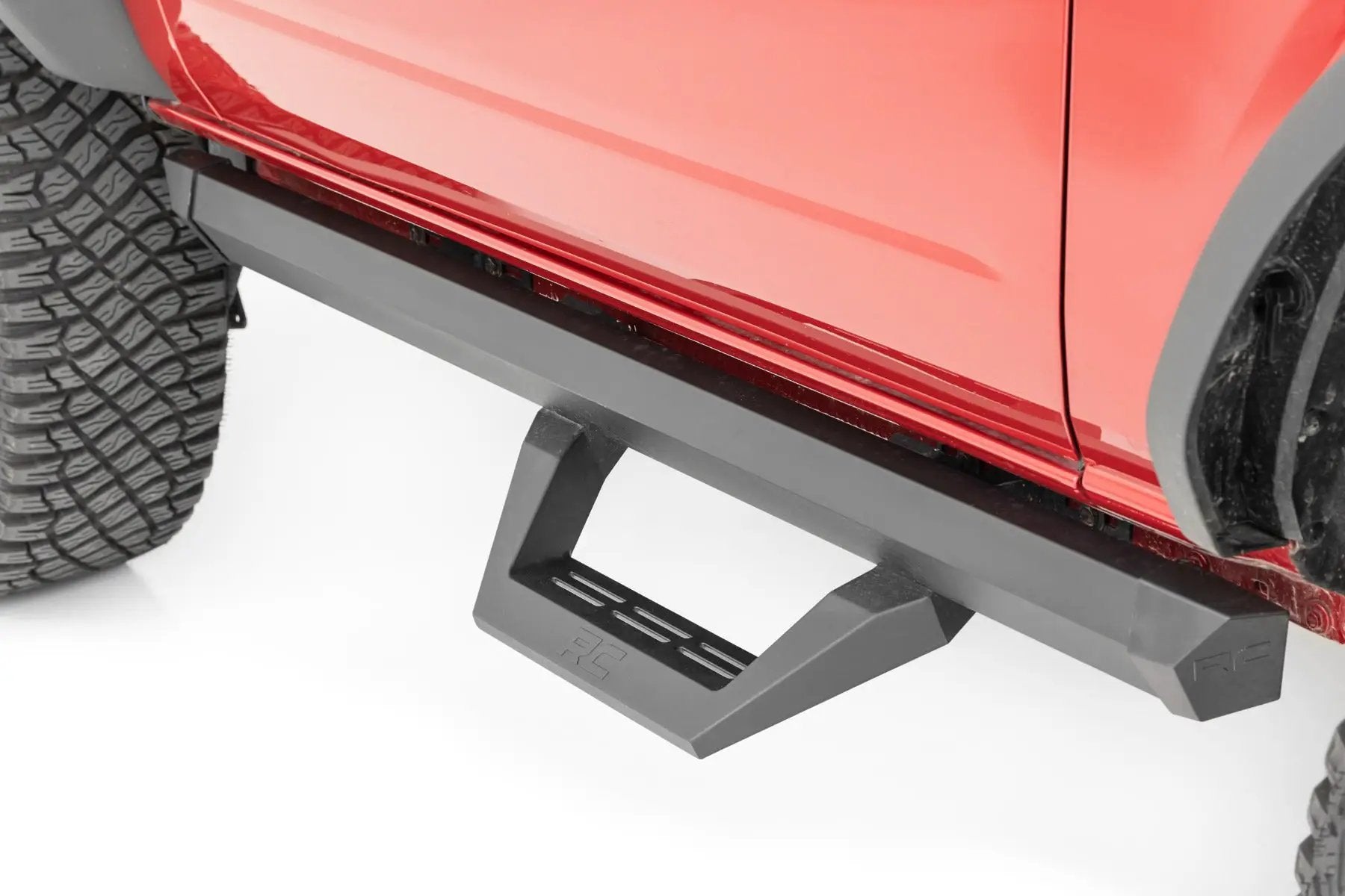 SRX2 Adjustable Aluminum Step | Ford Bronco (2 Door) 4WD (2021-2026) by Rough Country