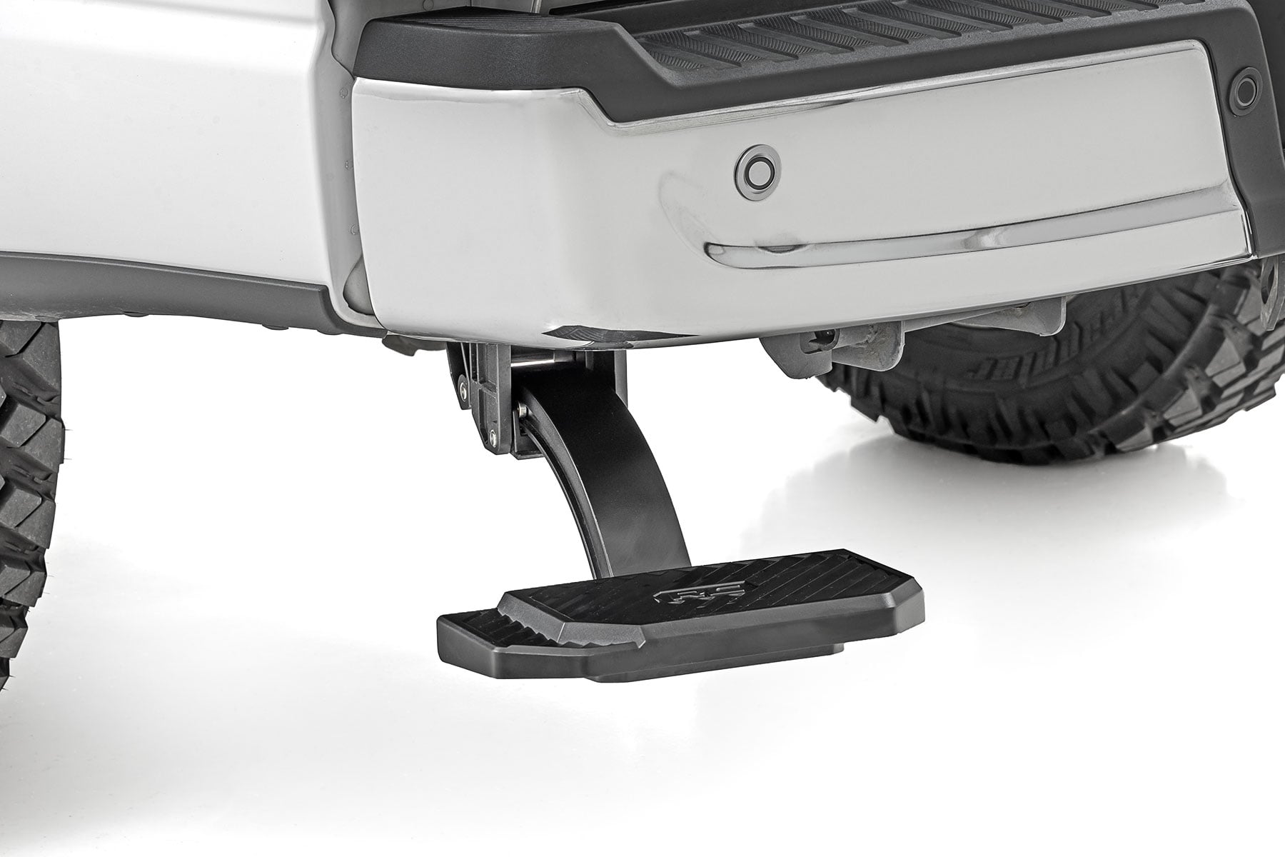 Retractable Bed Step | Manual Pull | Ford F-150 (21-26)/F-150 Lightning (22-26) by Rough Country