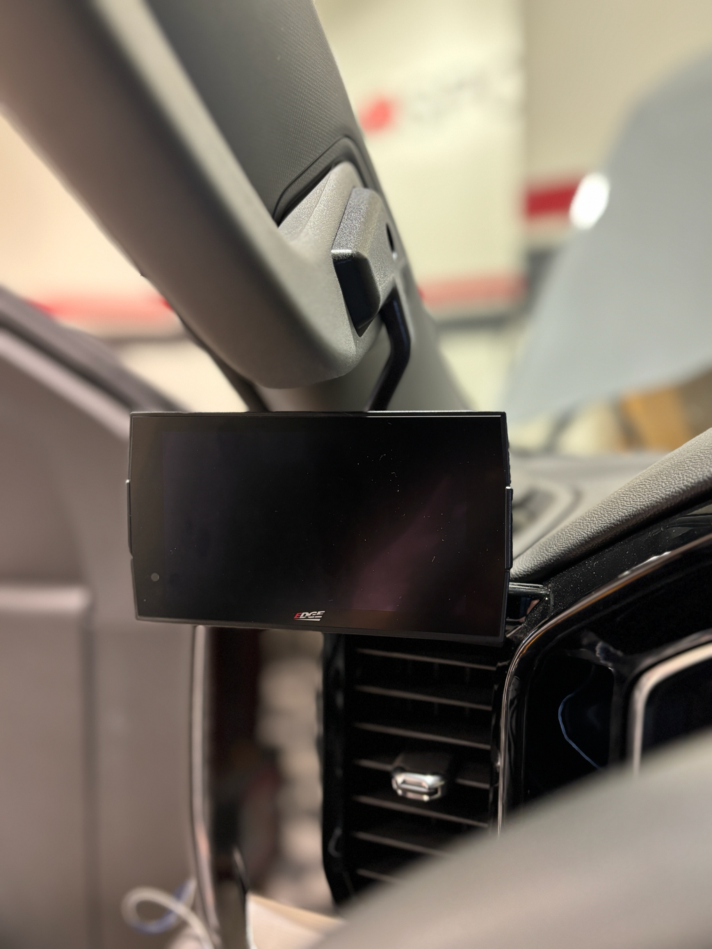 A-Pillar Display Mount 2024-2025 GM 2500/3500 and 2022.5-2025 GM 1500 Refresh by Edge Products