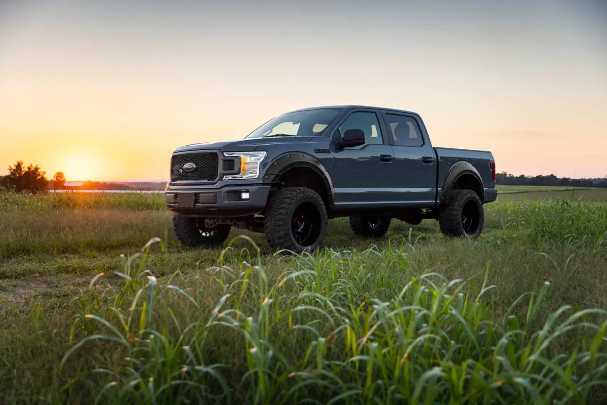 Defender Fender Flares | G1 Absolute Black | Ford F-150 2WD/4WD (2015-2020) by Rough Country