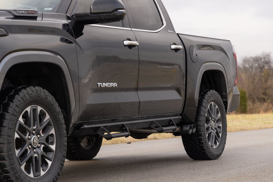 Flowmaster Flow FX Cat-Back Exhaust System by Flowmaster