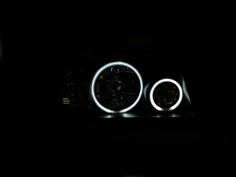 Crystal Headlight Set w/Halo by ANZO USA