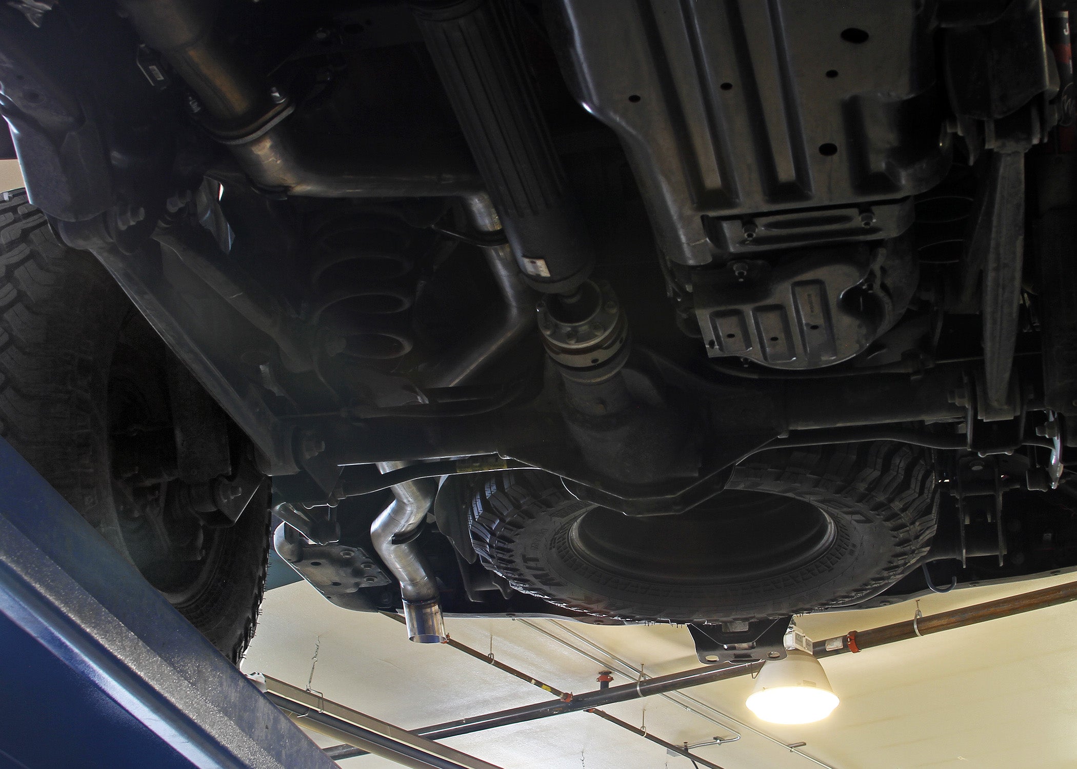 Flowmaster American Thunder Cat-Back Exhaust System by Flowmaster