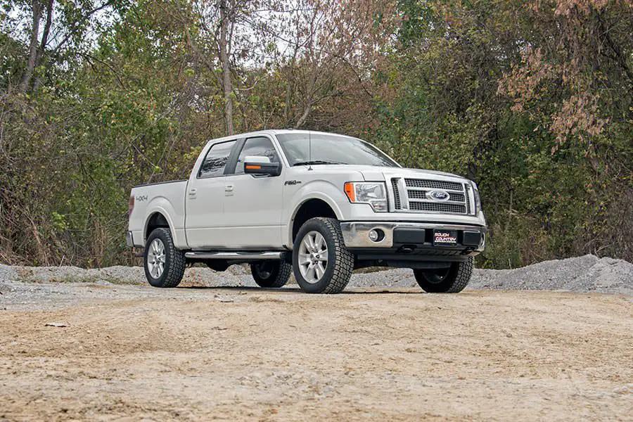 2 Inch Lift Kit | M1 Struts/M1 | Ford F-150 4WD (2009-2013) by Rough Country