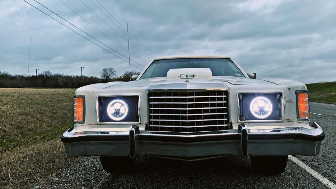ORACLE Lighting 7" High Powered LED Headlights - Black Bezel by Oracle Lighting