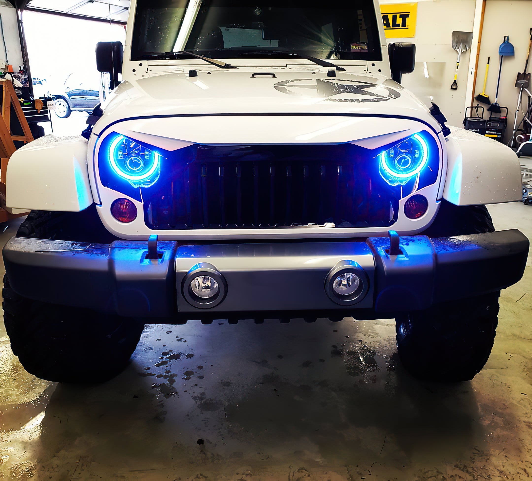 ORACLE Lighting 7" High Powered LED Headlights - Black Bezel by Oracle Lighting