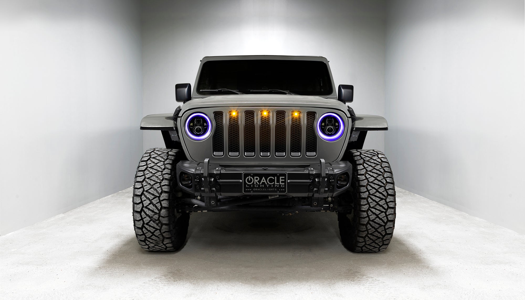 Jeep Wrangler JL/Gladiator JT 7in. High Powered LED Headlights (Pair) by Oracle Lighting