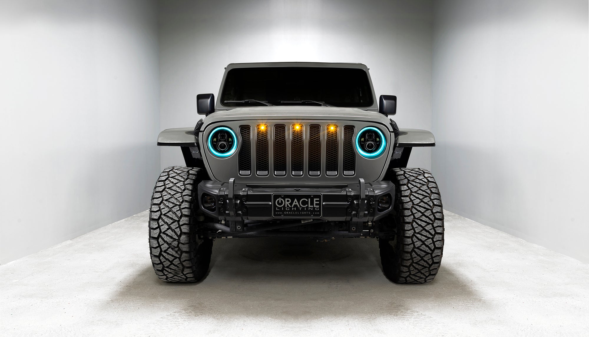 Jeep Wrangler JL/Gladiator JT 7in. High Powered LED Headlights (Pair) by Oracle Lighting