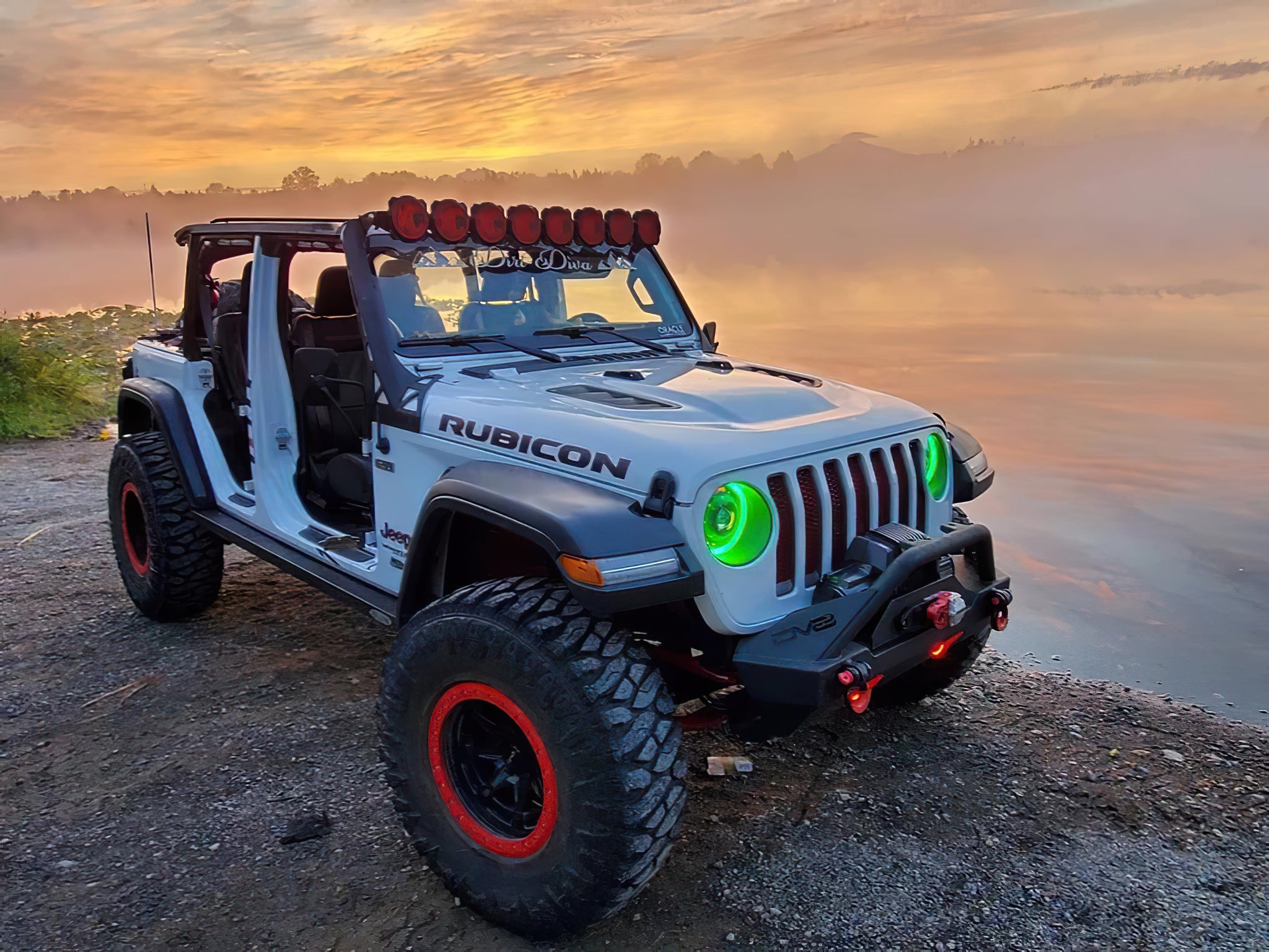 Oculus(tm) ColorSHIFT(r) Bi-LED Projector Headlights for Wrangler JL/Gladiator by Oracle Lighting