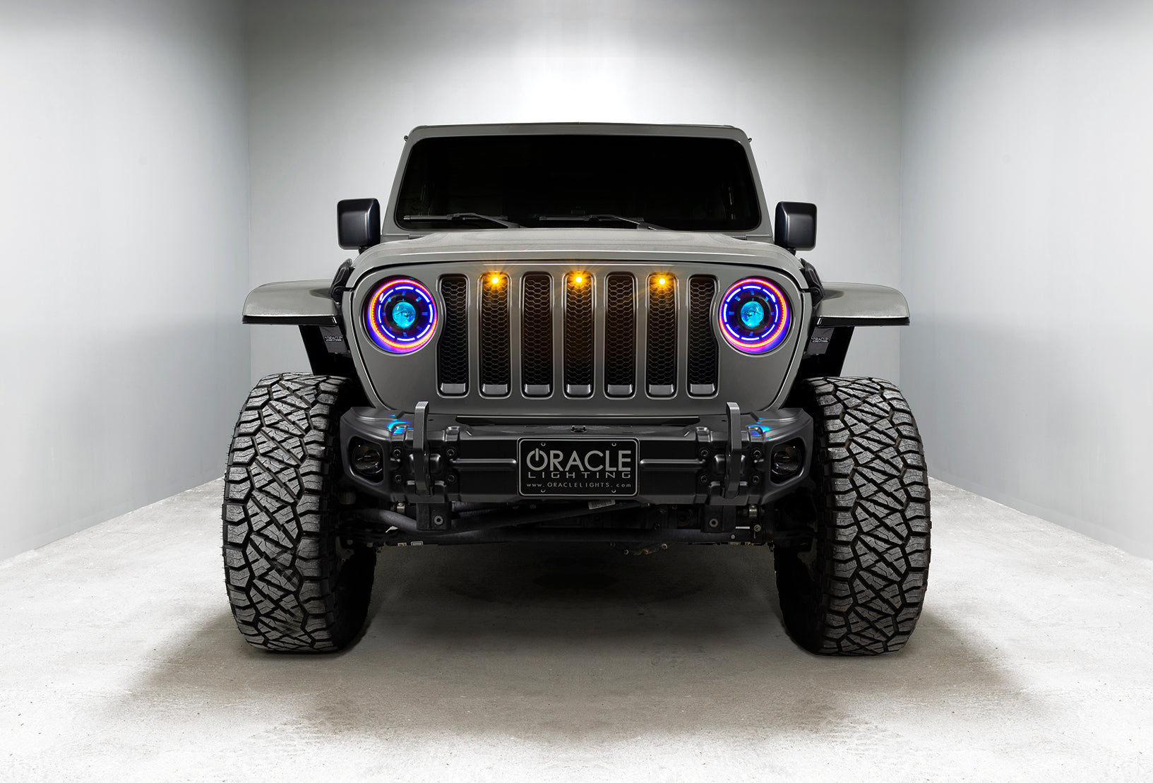Oculus(tm) ColorSHIFT(r) Bi-LED Projector Headlights for Wrangler JL/Gladiator by Oracle Lighting