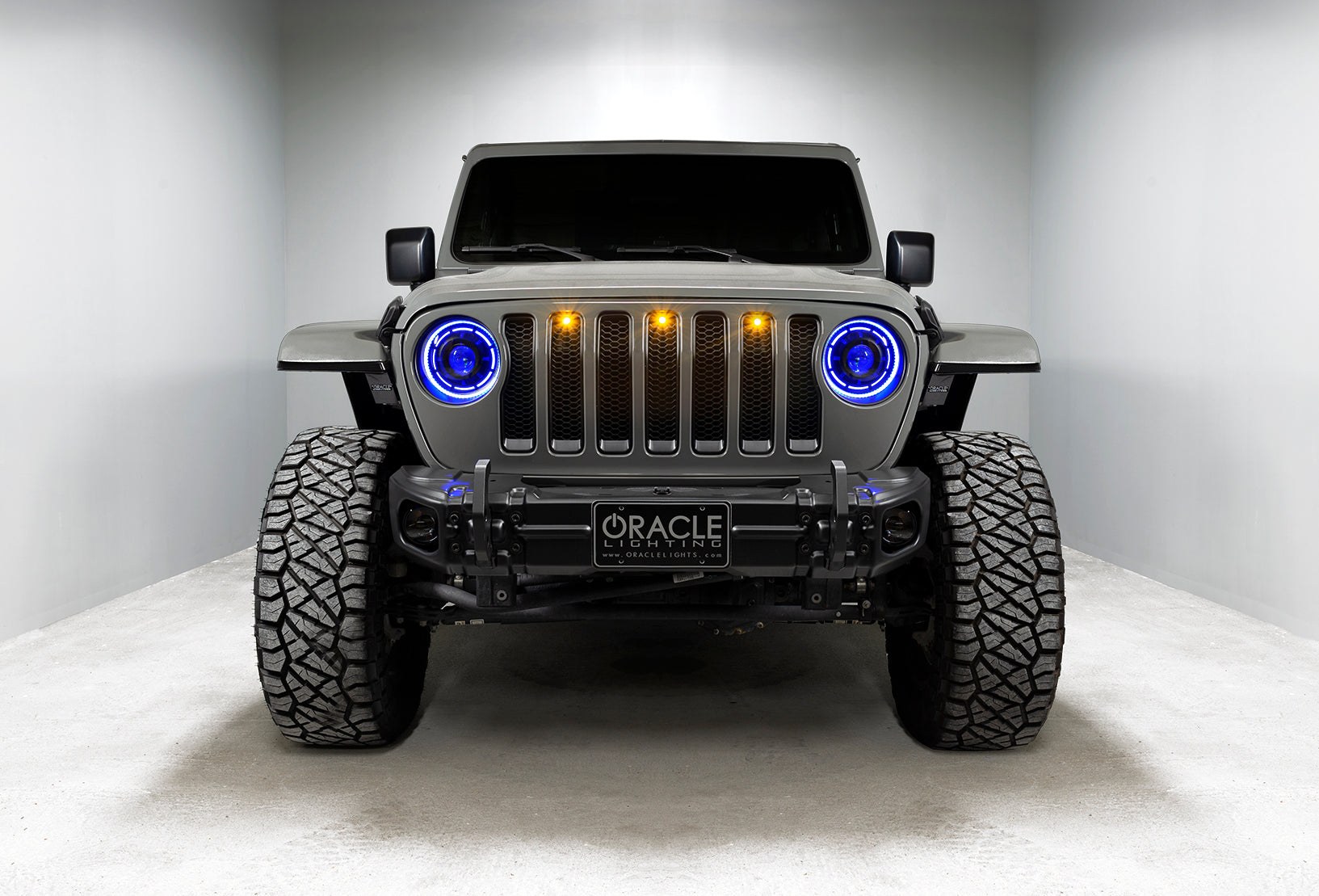 Oculus(tm) ColorSHIFT(r) Bi-LED Projector Headlights for Wrangler JL/Gladiator by Oracle Lighting