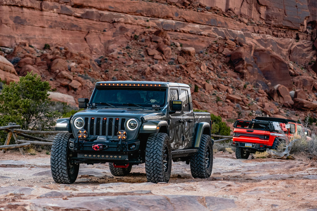 Integrated Windshield Roof LED Light Bar System for Wrangler JL / Gladiator JT by Oracle Lighting