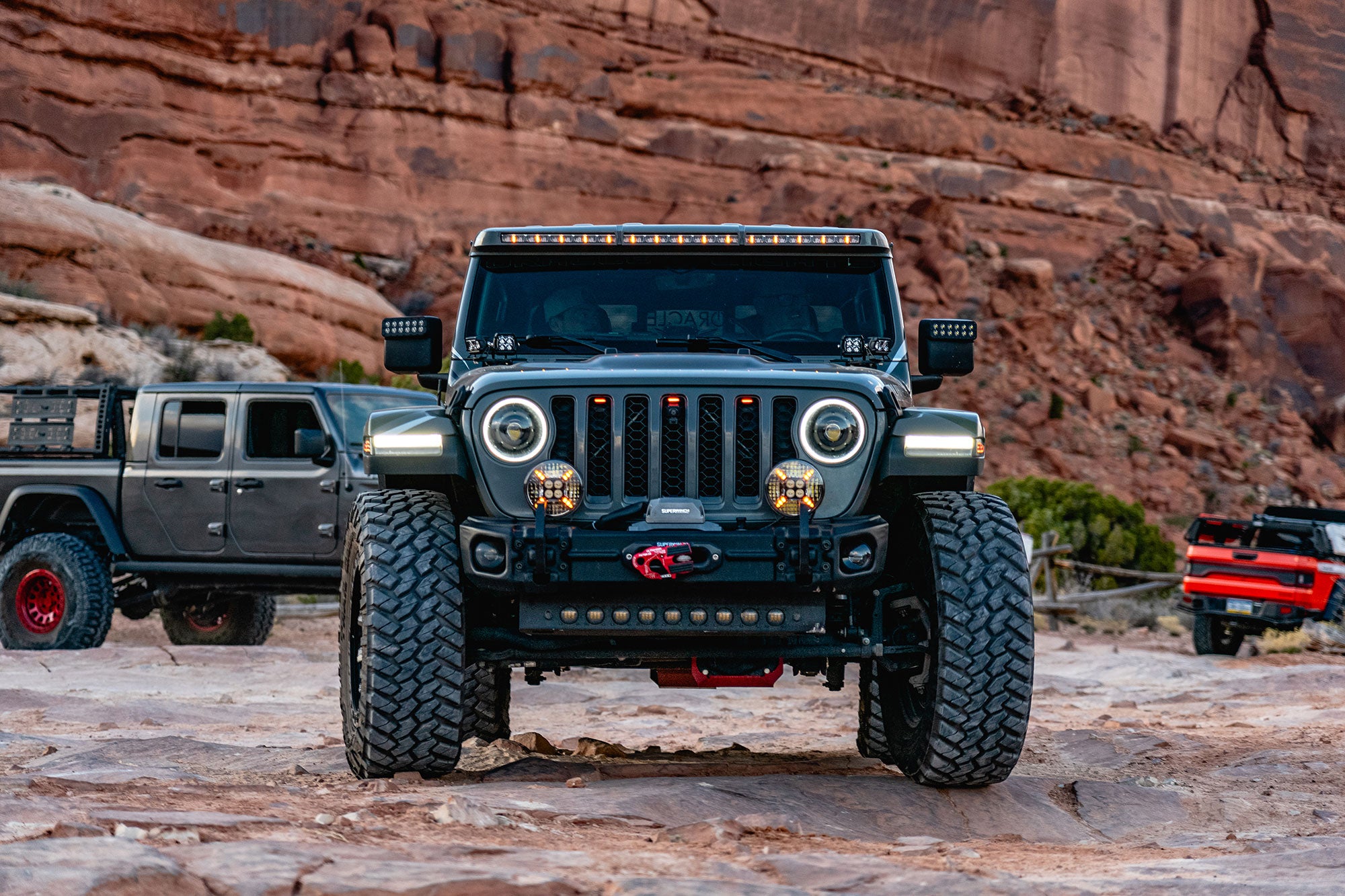 Integrated Windshield Roof LED Light Bar System for Wrangler JL / Gladiator JT by Oracle Lighting
