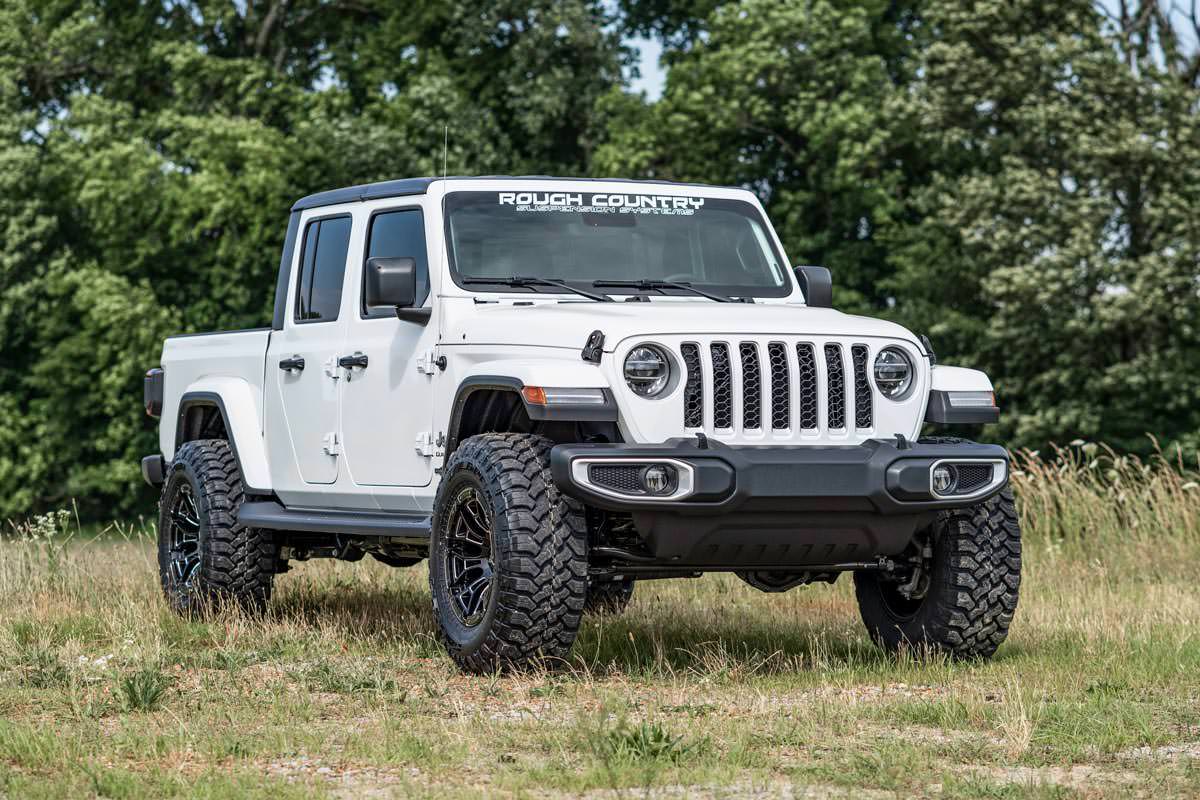 2.5 Inch Leveling Kits | Springs | M1 | Jeep Gladiator JT 4WD (2020-2023) by Rough Country