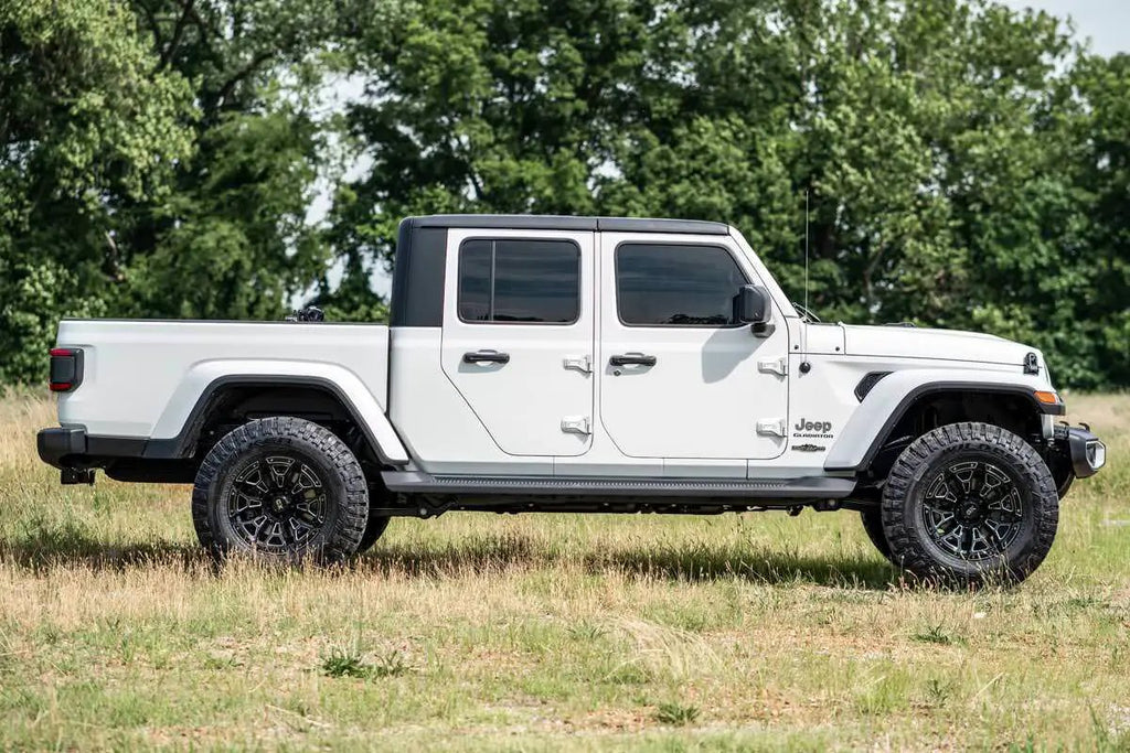 2.5 Inch Leveling Kits | Springs | M1 | Jeep Gladiator JT 4WD (2020-2023) by Rough Country