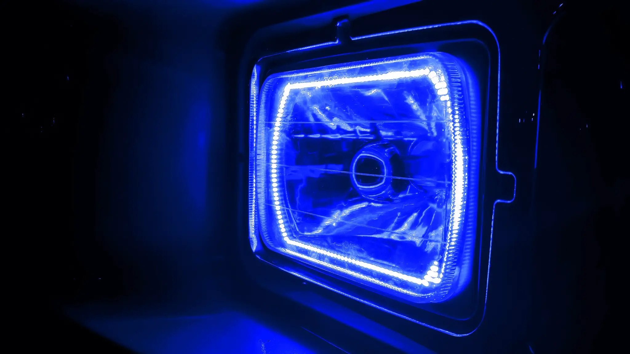 Pre-Installed Lights 7x6 IN. Sealed Beam - ColorSHIFT(r) Halo by Oracle Lighting
