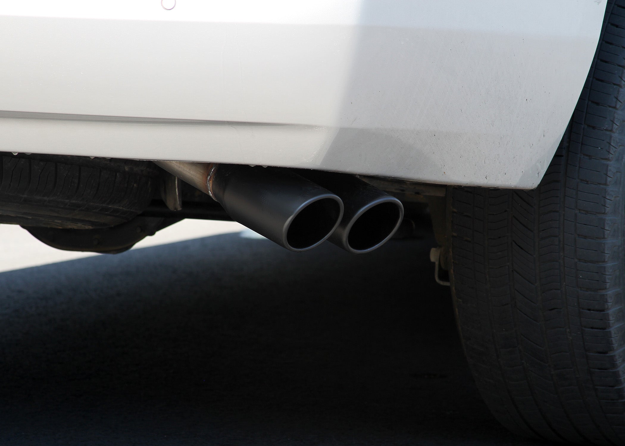 Flowmaster Flow FX Cat-Back Exhaust System by Flowmaster