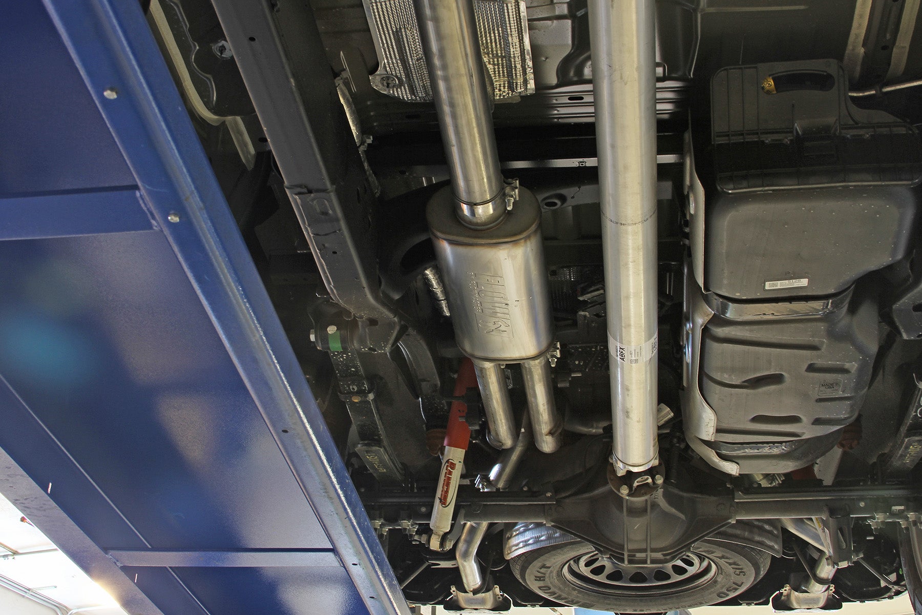 Flowmaster Flow FX Cat-Back Exhaust System by Flowmaster