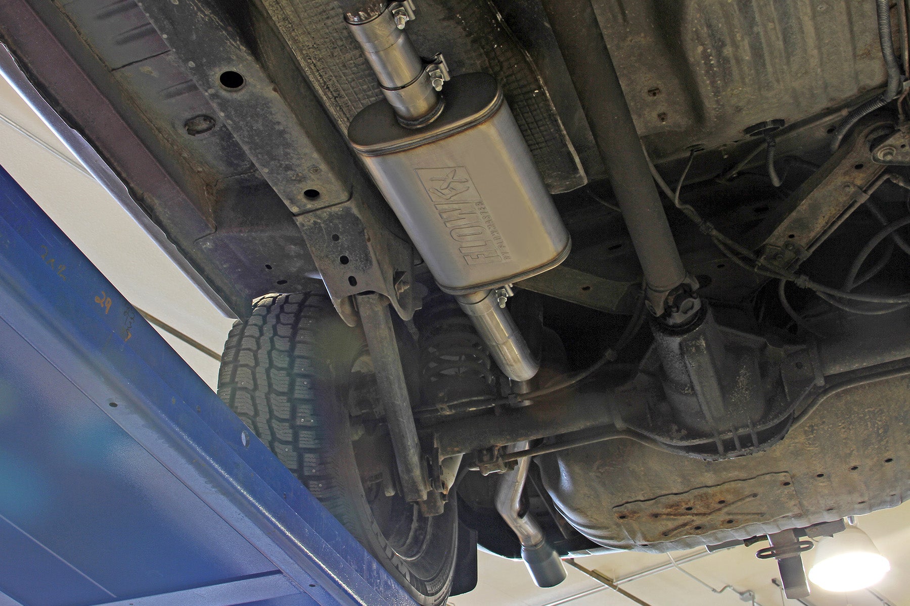 Fits 1999 -2004 Grand Cherokee with 4.0L/4.7L engines by Flowmaster
