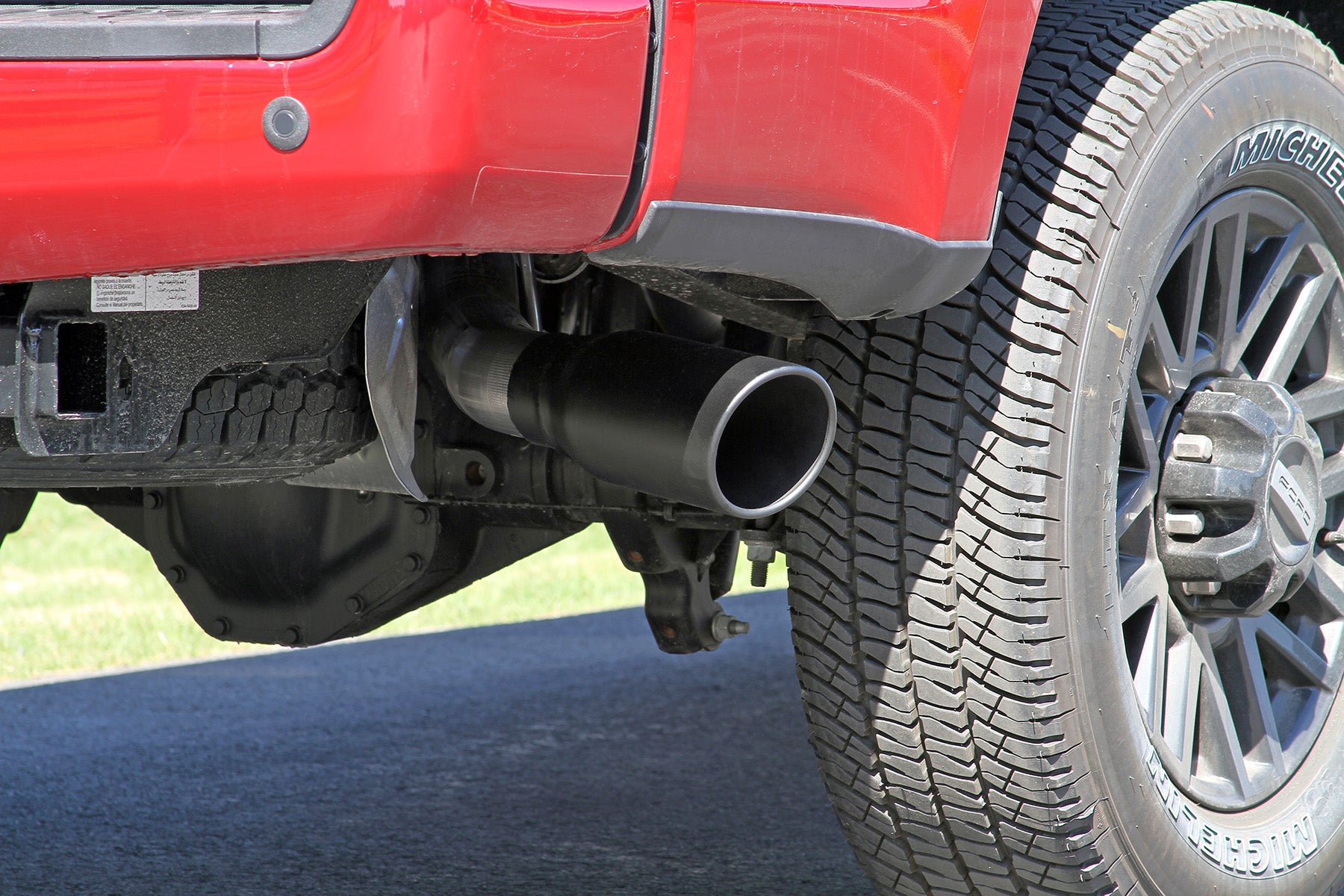 Flowmaster Flow FX Cat-Back Exhaust System by Flowmaster
