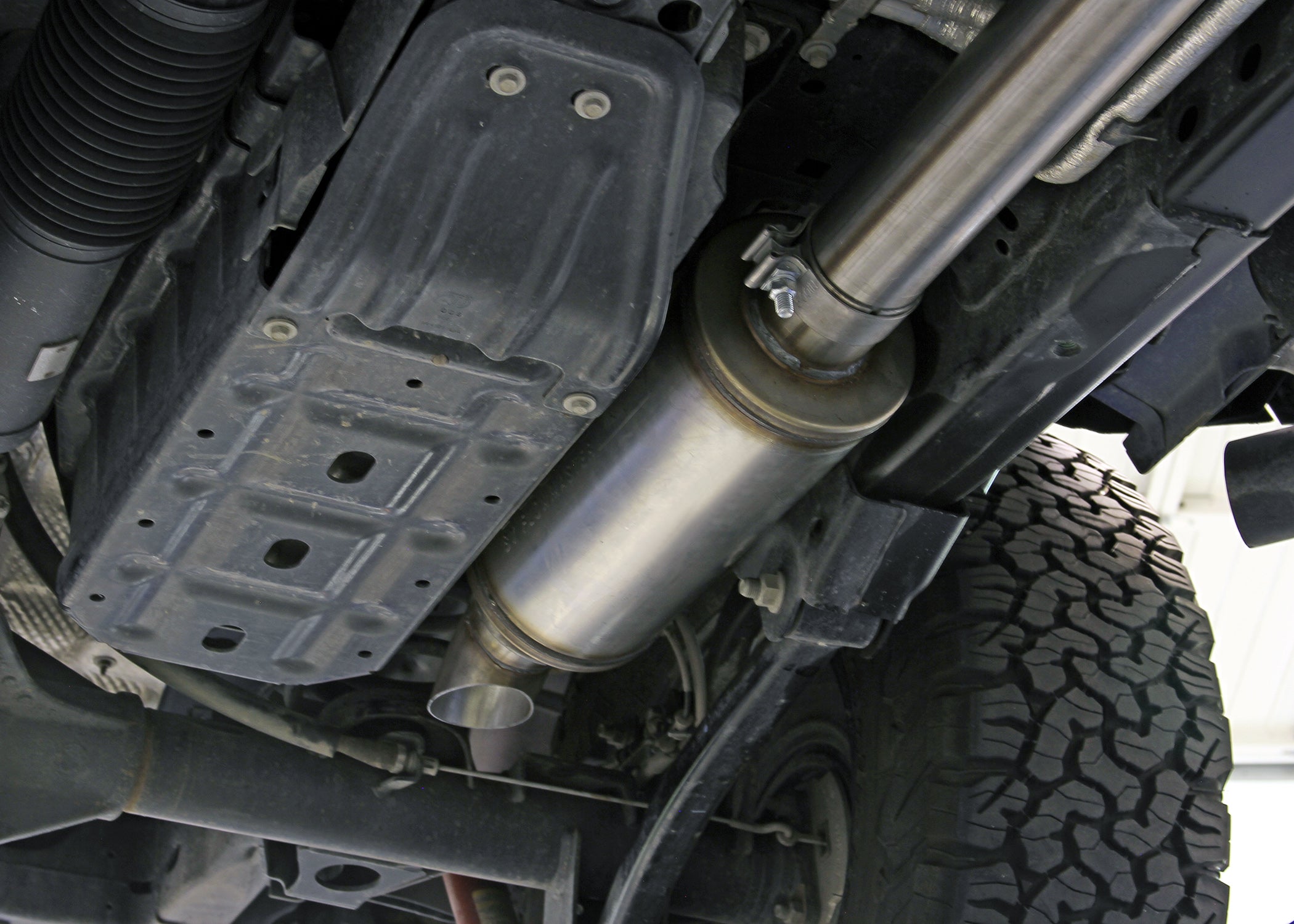 Flowmaster Flow FX Extreme Cat-Back Exhaust System by Flowmaster