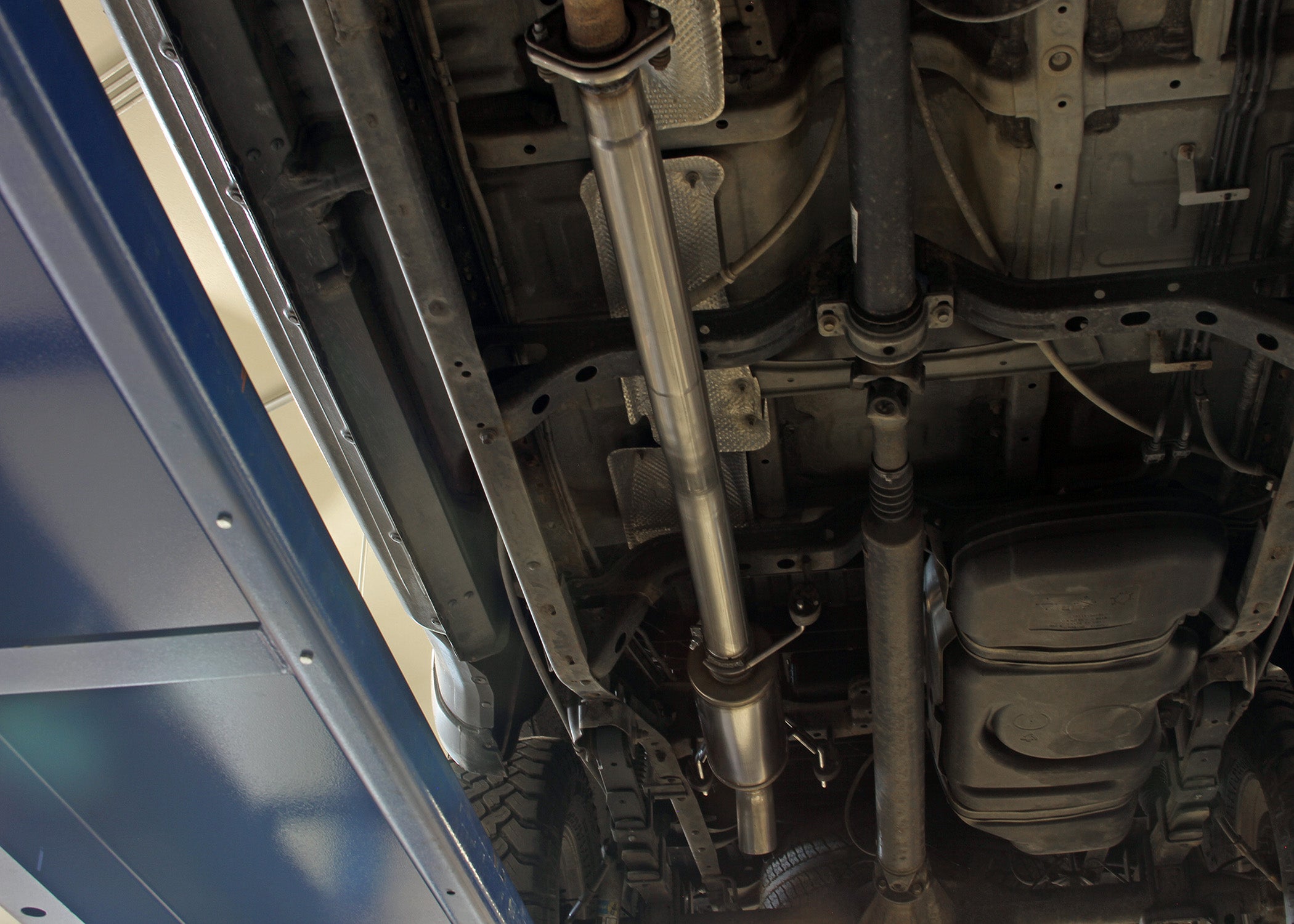 Flowmaster Flow FX Extreme Cat-Back Exhaust System by Flowmaster