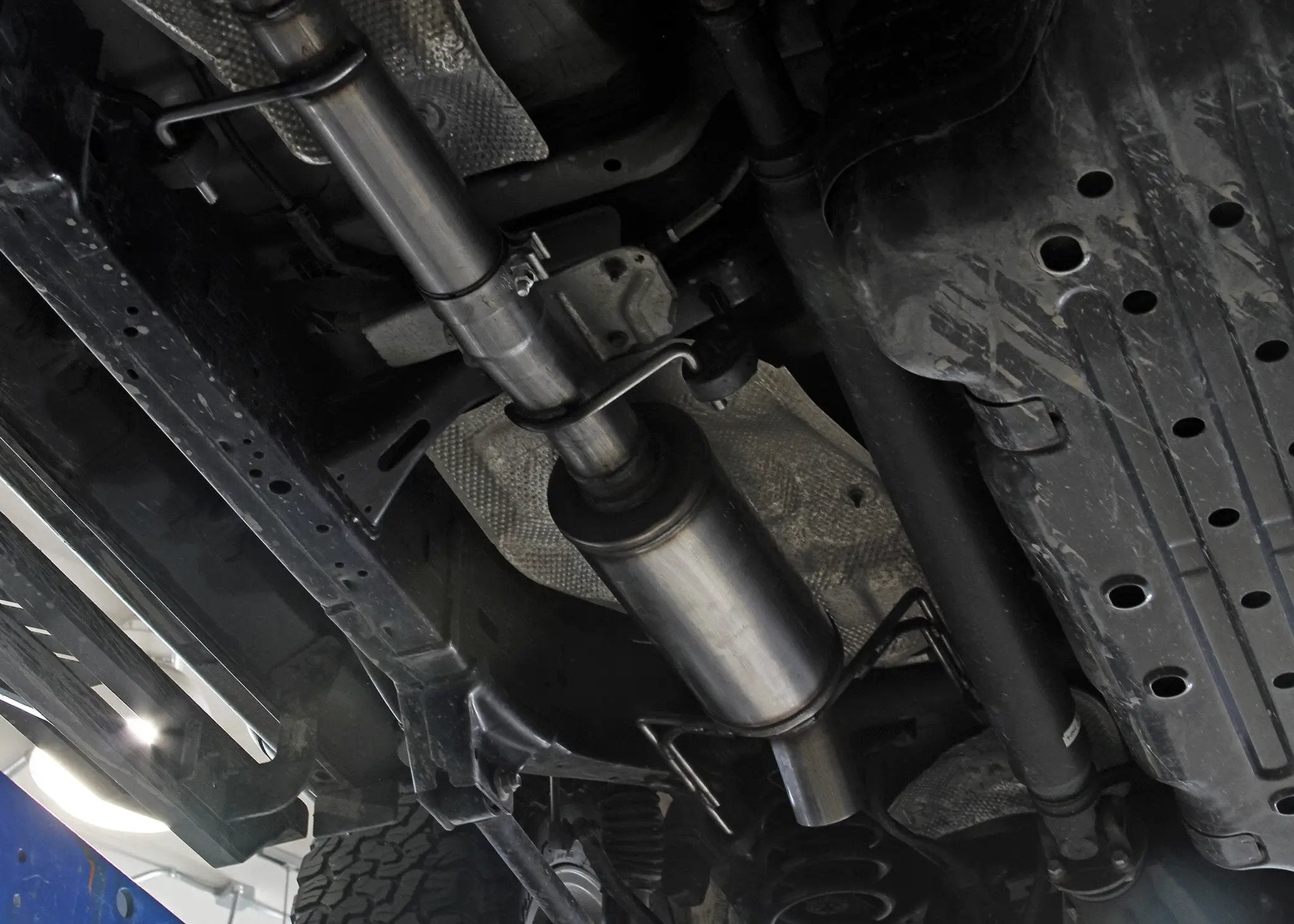 Flowmaster Flow FX Extreme Cat-Back Exhaust System by Flowmaster