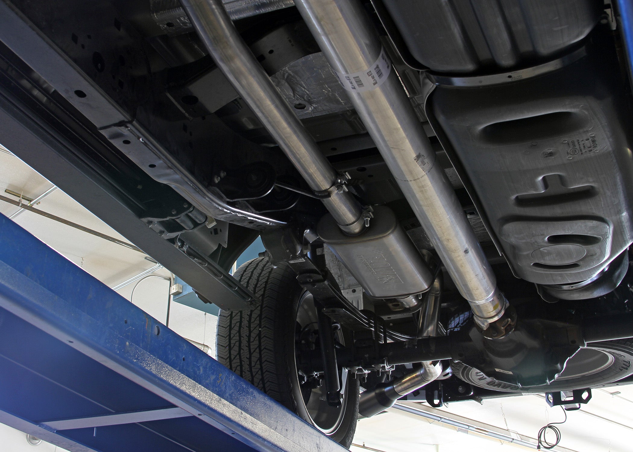 Flowmaster Flow FX Cat-Back Exhaust System by Flowmaster