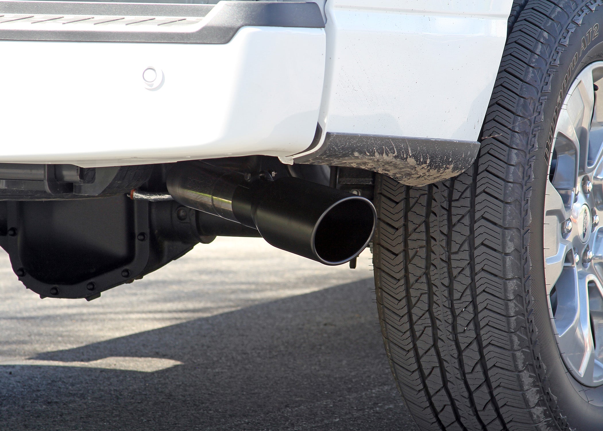 Flowmaster Flow FX Cat-Back Exhaust System by Flowmaster