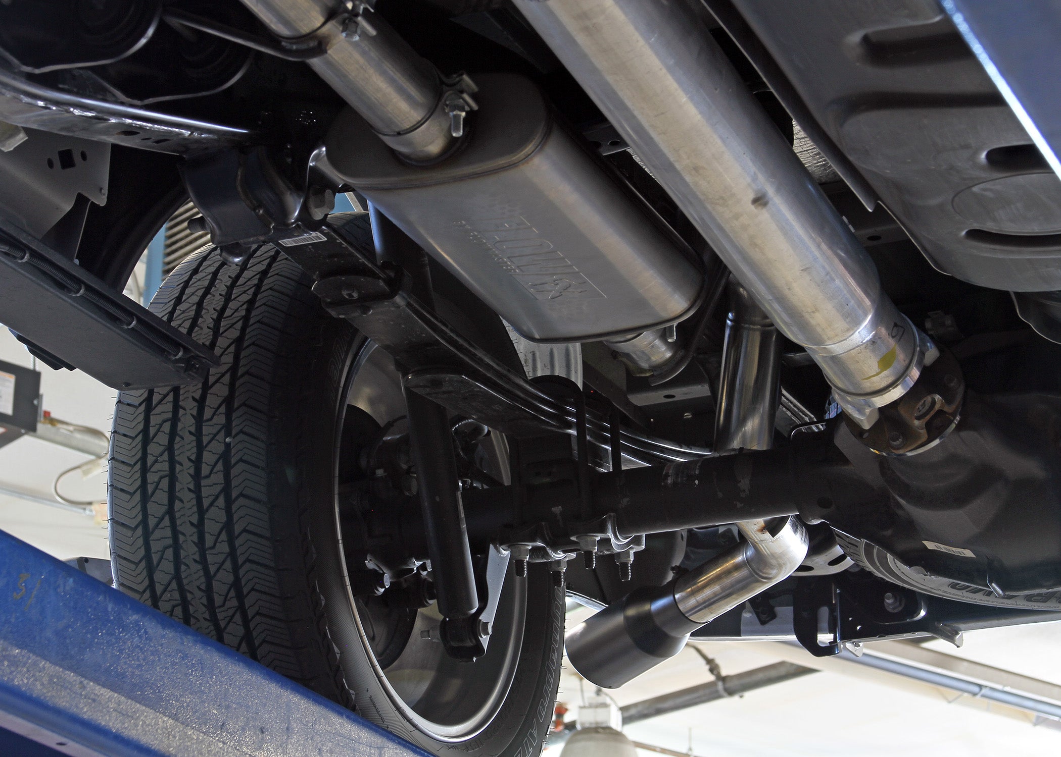 Flowmaster Flow FX Cat-Back Exhaust System by Flowmaster