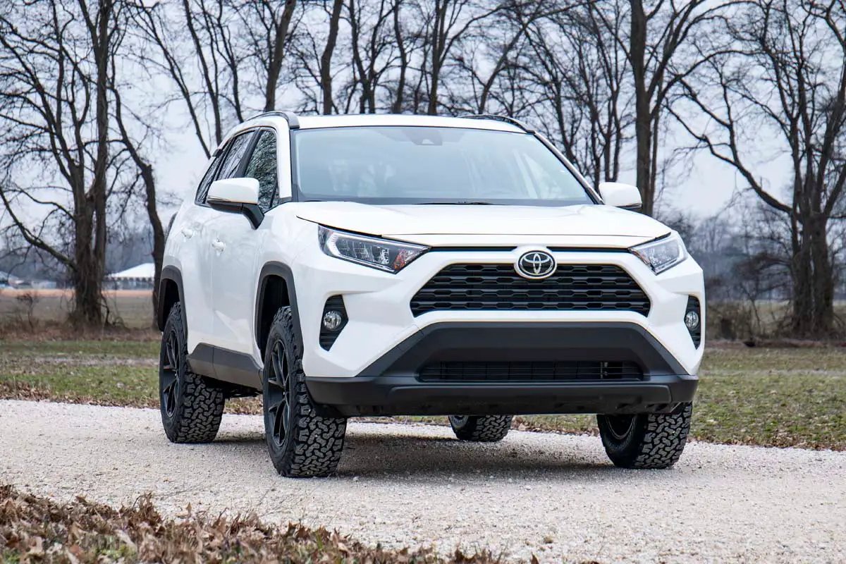 2.5 Inch Lift Kit | N3 Struts | Toyota RAV4 2WD/4WD (2019-2025) by Rough Country