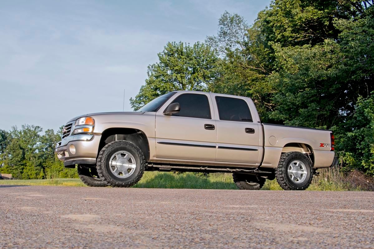 1.5-2 Inch Leveling Kit | Chevy/GMC Sierra 1500/Silverado 1500/Tahoe/Yukon (99-06 & Classic) by Rough Country