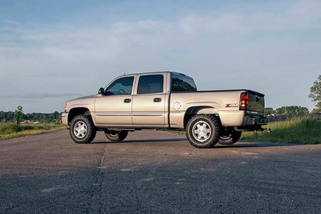 1.5-2 Inch Leveling Kit | Chevy/GMC Sierra 1500/Silverado 1500/Tahoe/Yukon (99-06 & Classic) by Rough Country