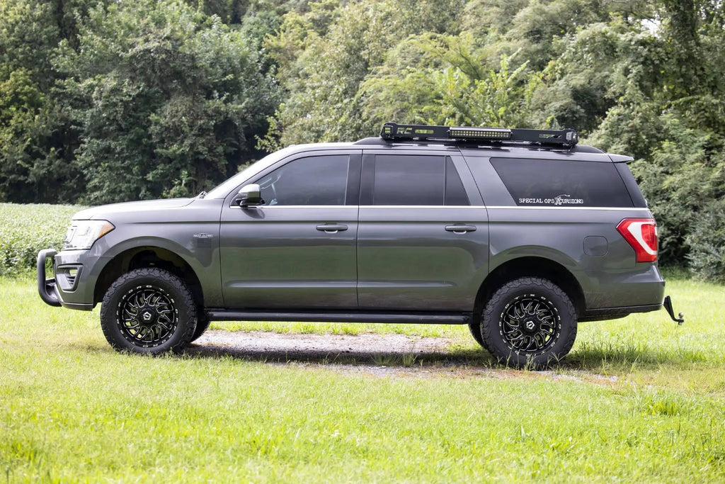 3 Inch Lift Kit | UCA | M1 Struts | Ford Expedition 4WD (2018-2024) by Rough Country